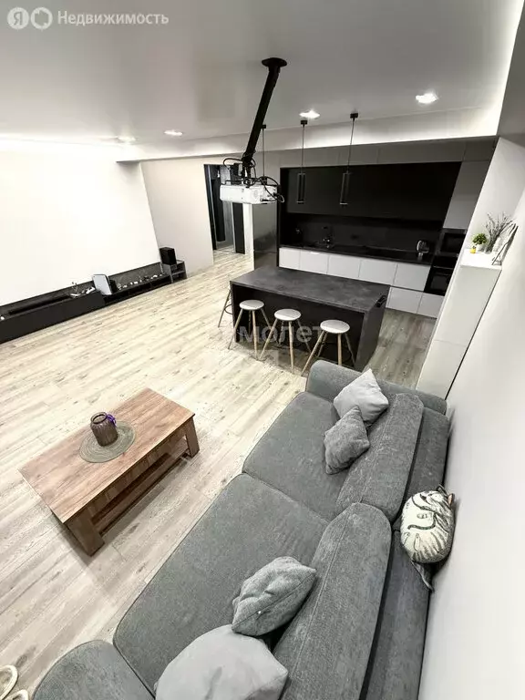 3-комнатная квартира: Киров, улица Героя Николая Рожнева, 4 (106 м) - Фото 1