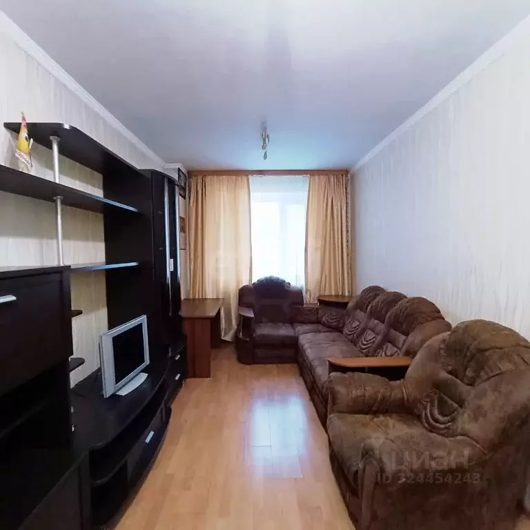 1-к кв. Ямало-Ненецкий АО, Новый Уренгой Юбилейная ул., 1А (59.8 м) - Фото 1