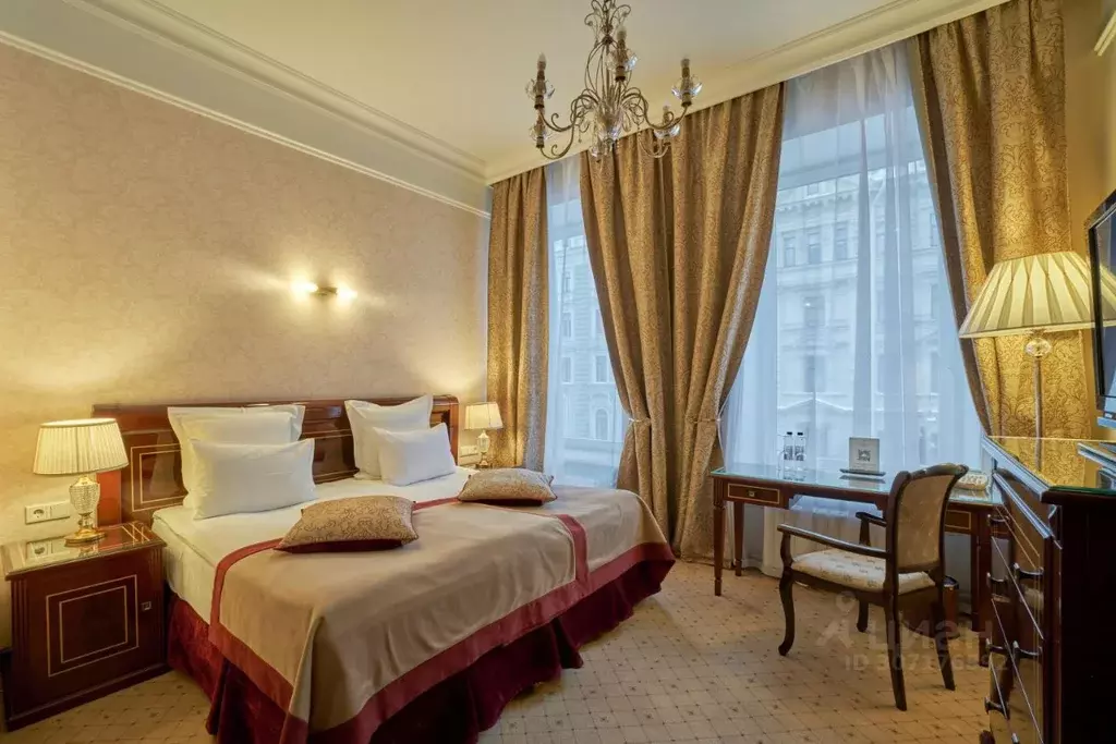 Комната Санкт-Петербург Большая Конюшенная ул., 12 (18.0 м) - Фото 1