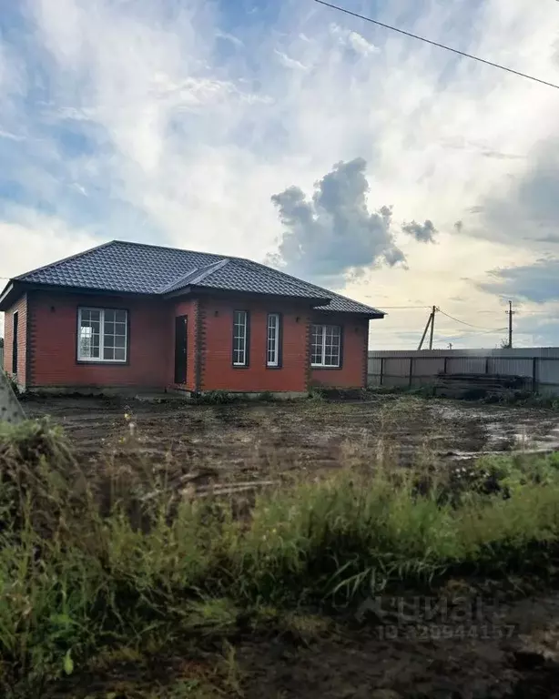 Дом в Омская область, Омский район, Магистральное с/пос, с. Ребровка ... - Фото 2