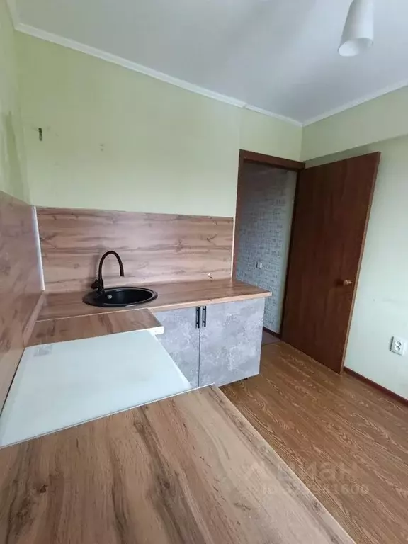 3-к кв. Омская область, Омск Заозерный мкр, ул. Бородина, 37 (46.8 м) - Фото 2