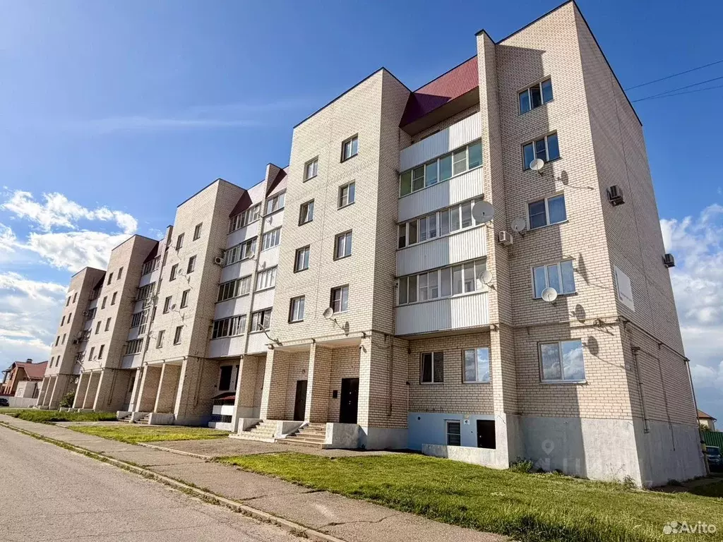 2-к кв. Псковская область, Великие Луки ул. Маршала Жукова, 17к1 ... - Фото 2