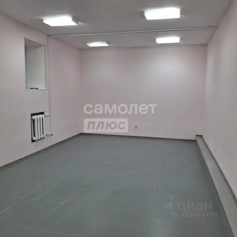 Помещение свободного назначения в Вологодская область, пос. Майский 7Б ... - Фото 1