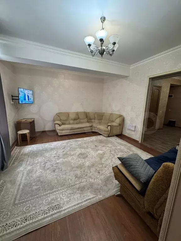3-к. квартира, 90 м, 2/7 эт. - Фото 1