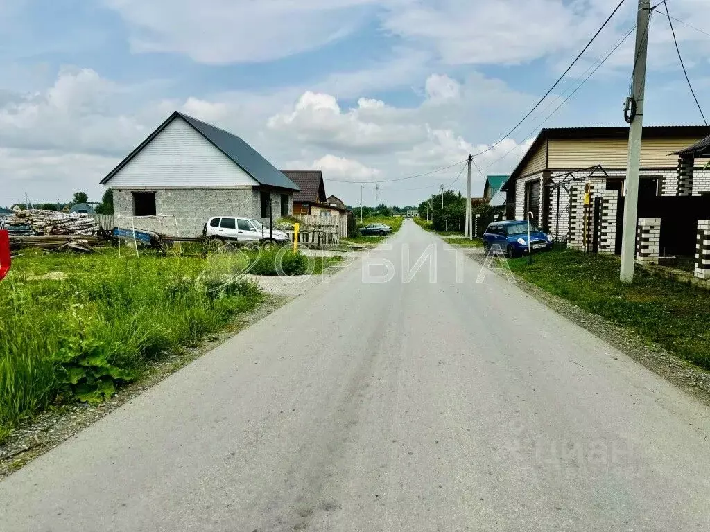 Участок в Тюменская область, Тюменский район, с. Борки Полевая ул. ... - Фото 0