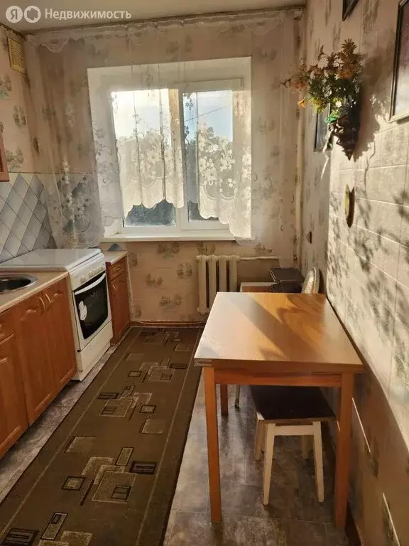 3-комнатная квартира: посёлок Белозёрный, 10 (62.2 м) - Фото 2