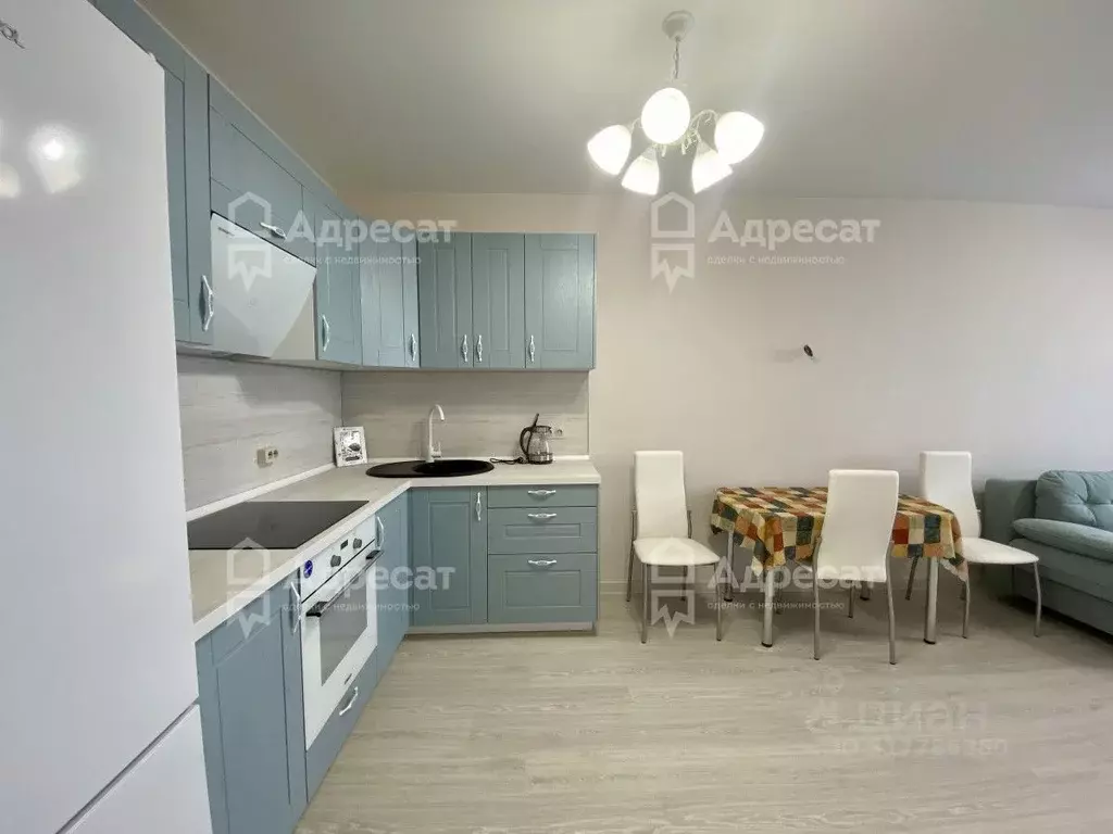 2-к кв. Волгоградская область, Волгоград ул. Имени Ивана Морозова, 4 ... - Фото 0