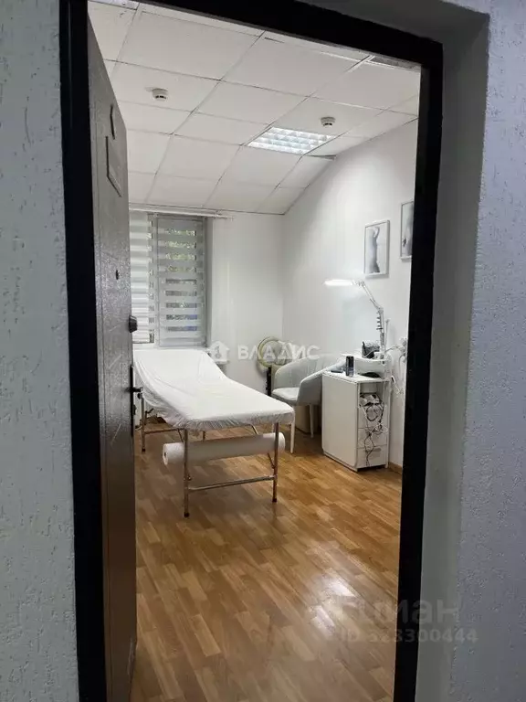 Офис в Коми, Сыктывкар ул. Морозова, 3 (13 м) - Фото 1