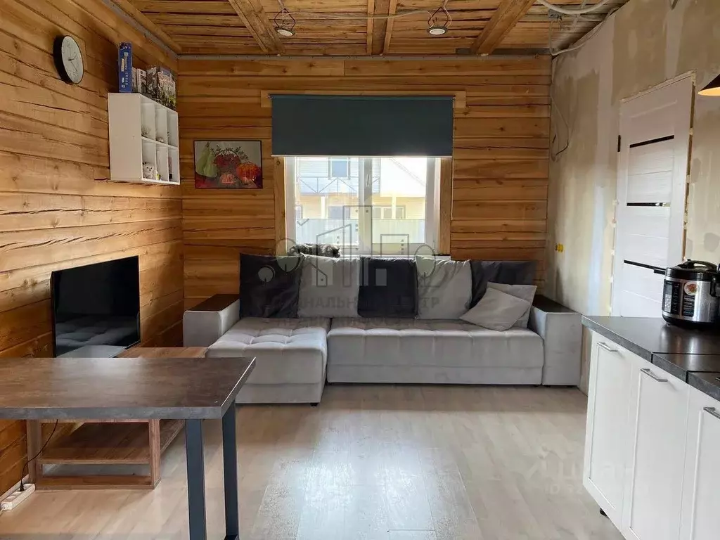 Дом в Иркутская область, Иркутский муниципальный округ, д. Грановщина  ... - Фото 1