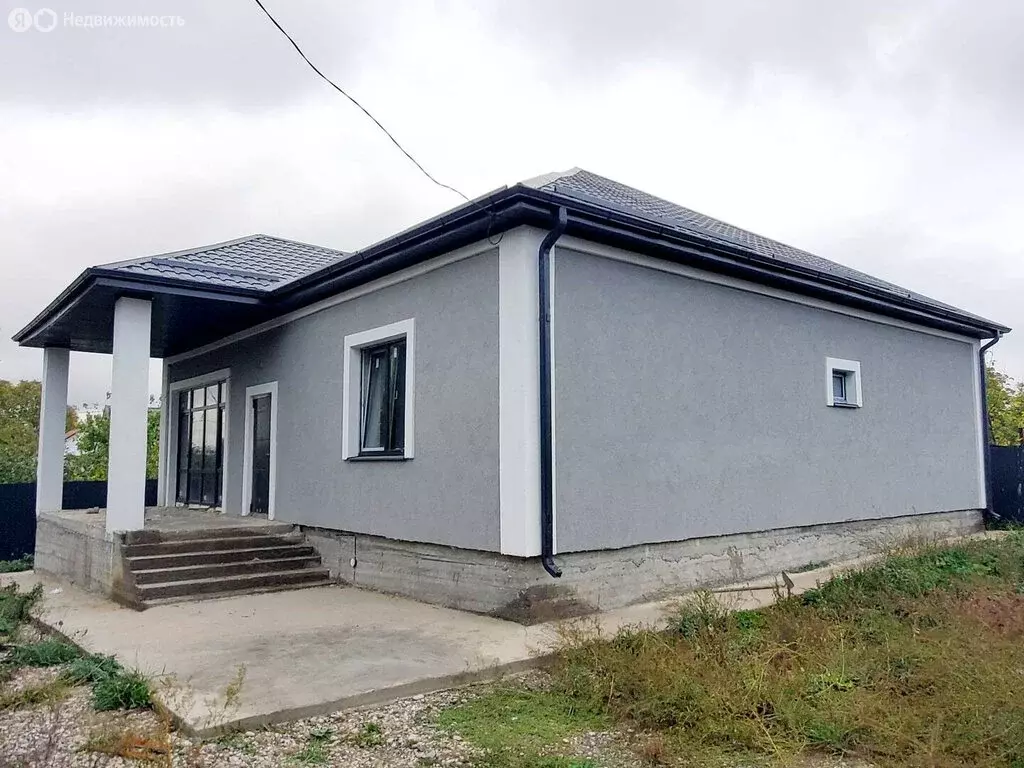 Дом в станица Ессентукская, улица Погодина (135.7 м) - Фото 0