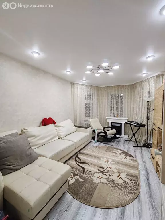 3-комнатная квартира: Мценск, улица Машиностроителей, 17/2 (71.9 м) - Фото 1