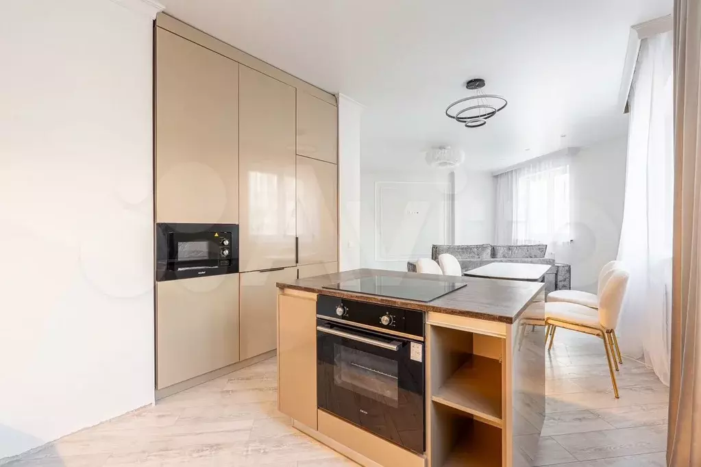 3-к. квартира, 70 м, 18/19 эт. - Фото 1