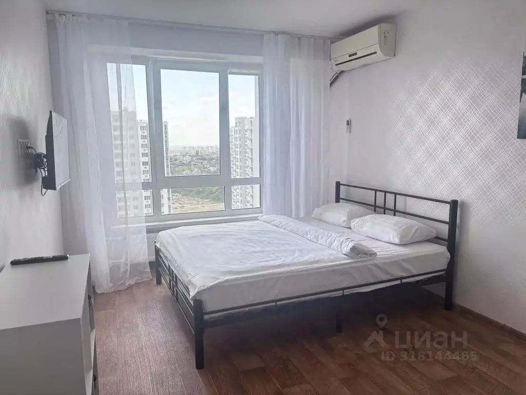 1-к кв. Волгоградская область, Волгоград ул. 8-й Воздушной Армии, 10а ... - Фото 0