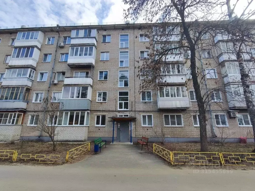 2-к кв. Пензенская область, Заречный Спортивная ул., 9 (44.0 м) - Фото 0
