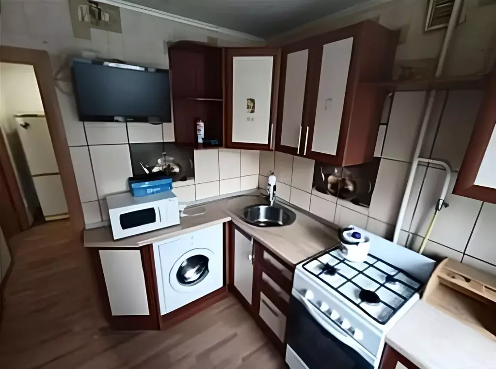 1-к кв. Татарстан, Альметьевск ул. Гафиатуллина, 1 (35.0 м) - Фото 1
