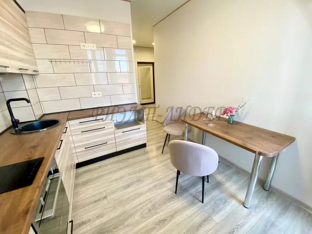 1-к кв. Алтай, Горно-Алтайск ул. Панфиловцев, 3 (35.0 м) - Фото 1