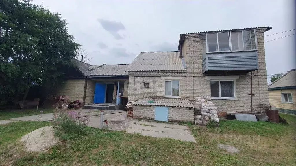 Дом в Амурская область, Белогорск Средняя ул., 30 (265 м) - Фото 1