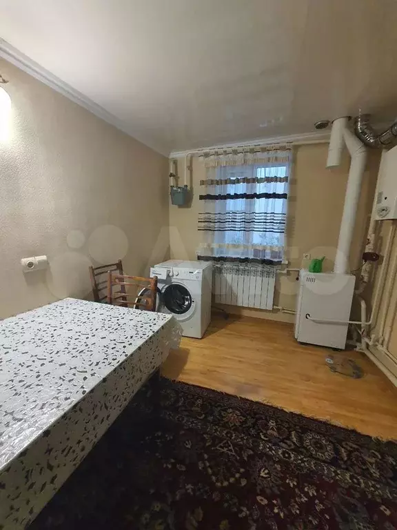 Комната 13 м в 3-к., 1/1 эт. - Фото 1