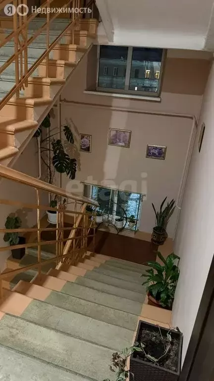 4-комнатная квартира: Владикавказ, улица Маркуса, 4 (150 м) - Фото 1