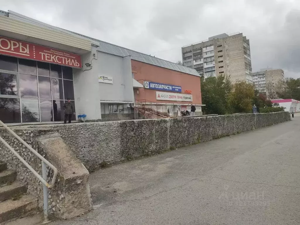 Торговая площадь в Пермский край, Березники ул. Пятилетки, 87 (82 м) - Фото 0