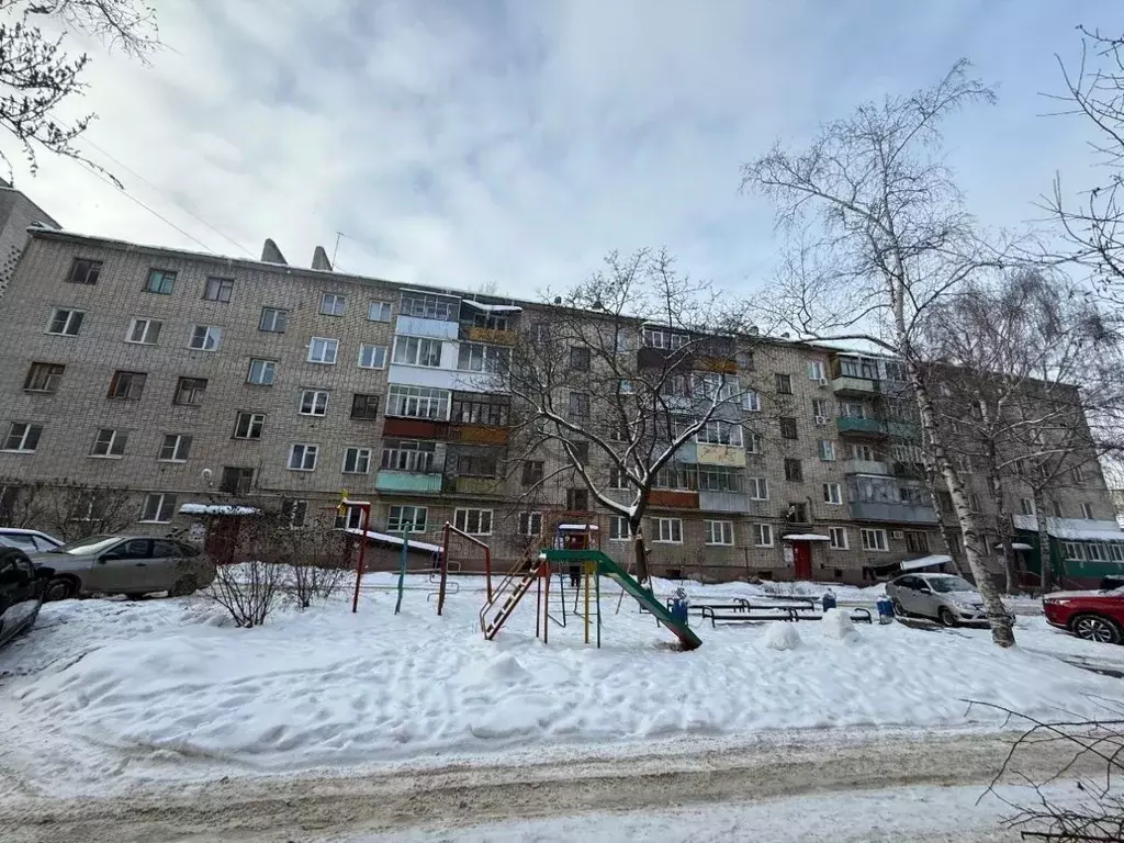 3-к кв. Крым, Нижнегорский район, с. Садовое ул. Генова (51.0 м) - Фото 1