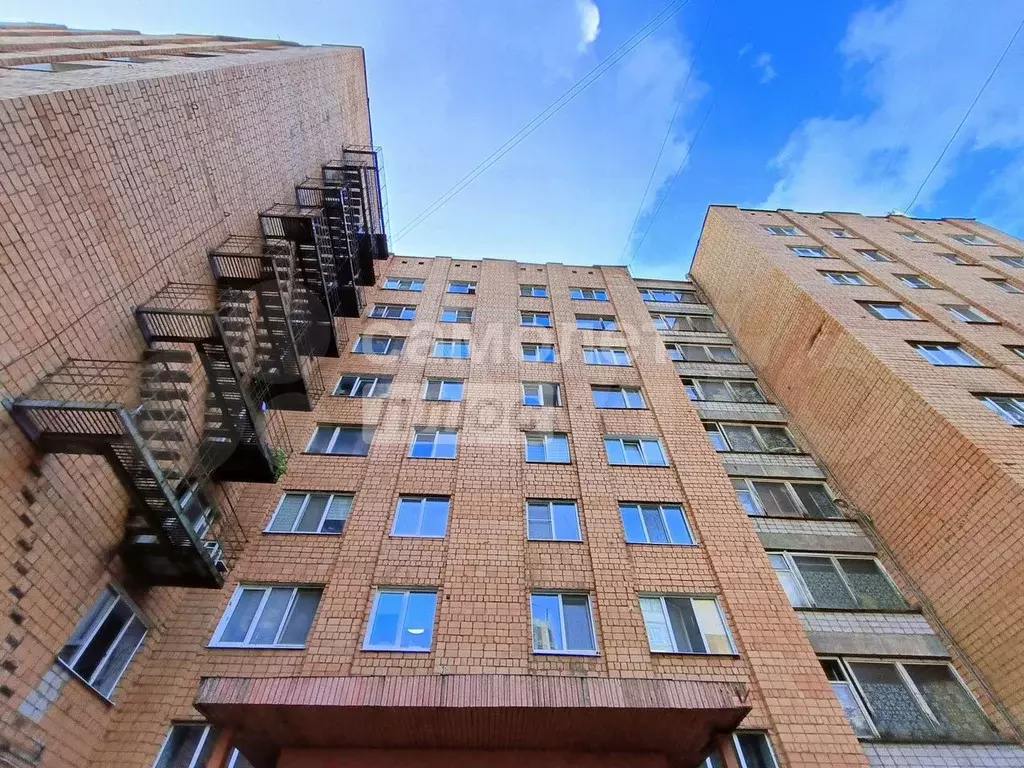 Комната 12,6 м в 8-к., 5/9 эт. - Фото 0