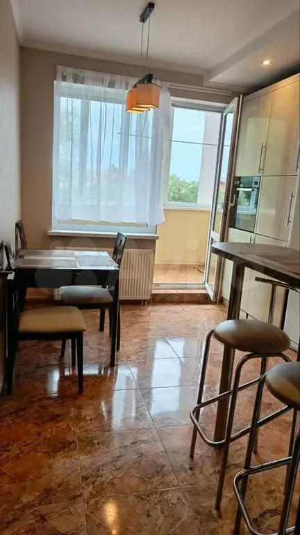 2-к. квартира, 65 м, 3/9 эт. - Фото 0