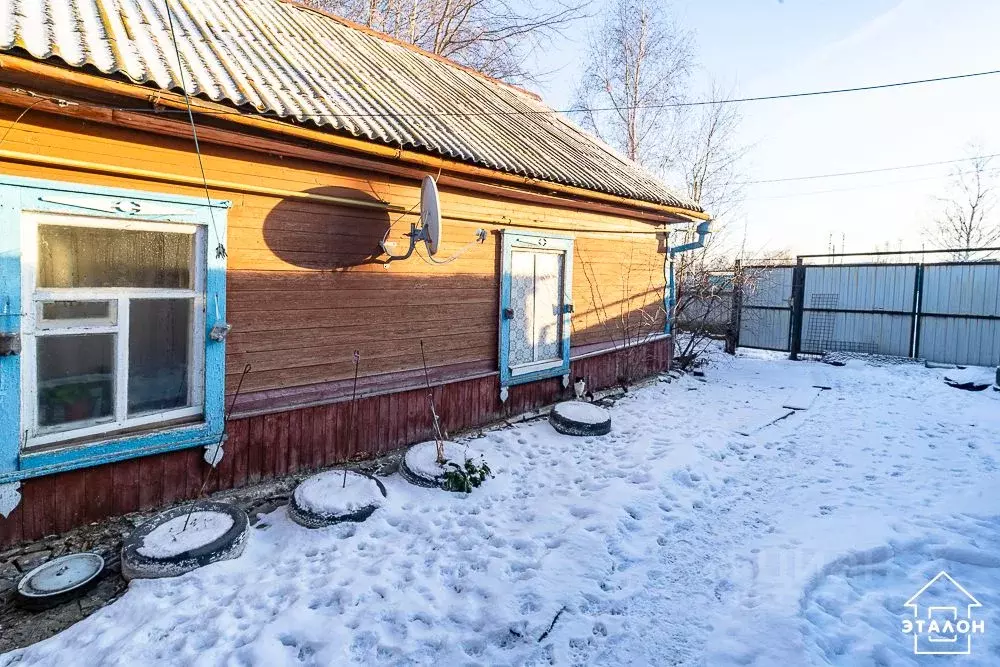 Дом в Омская область, Марьяновка рп ул. Омская, 195 (63 м) - Фото 2