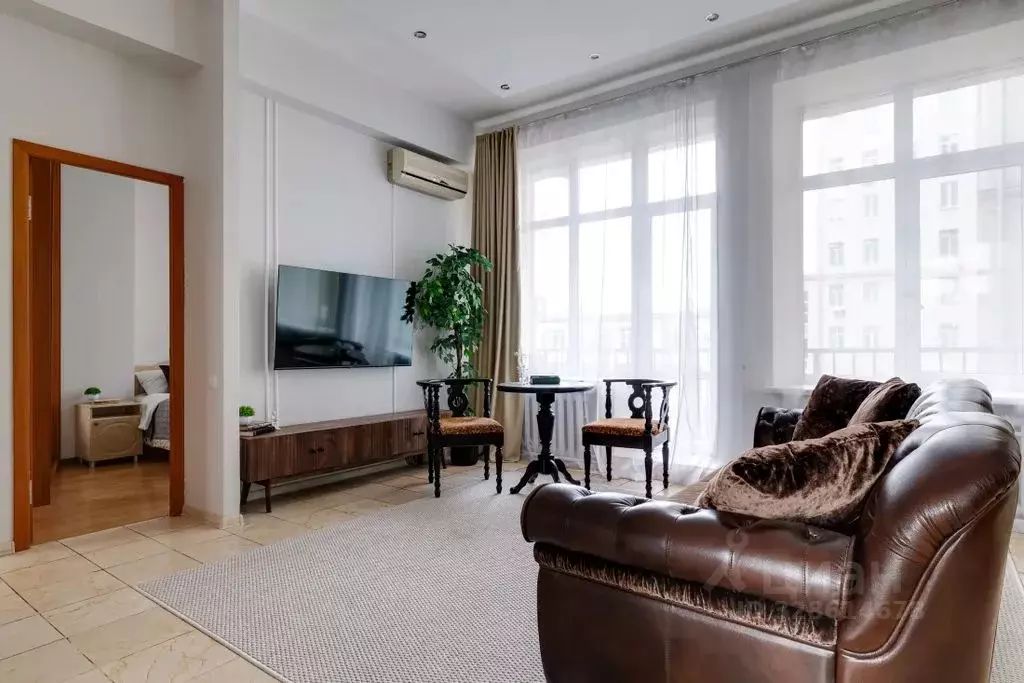 3-к кв. Москва ул. Серафимовича, 2 (61.0 м) - Фото 1