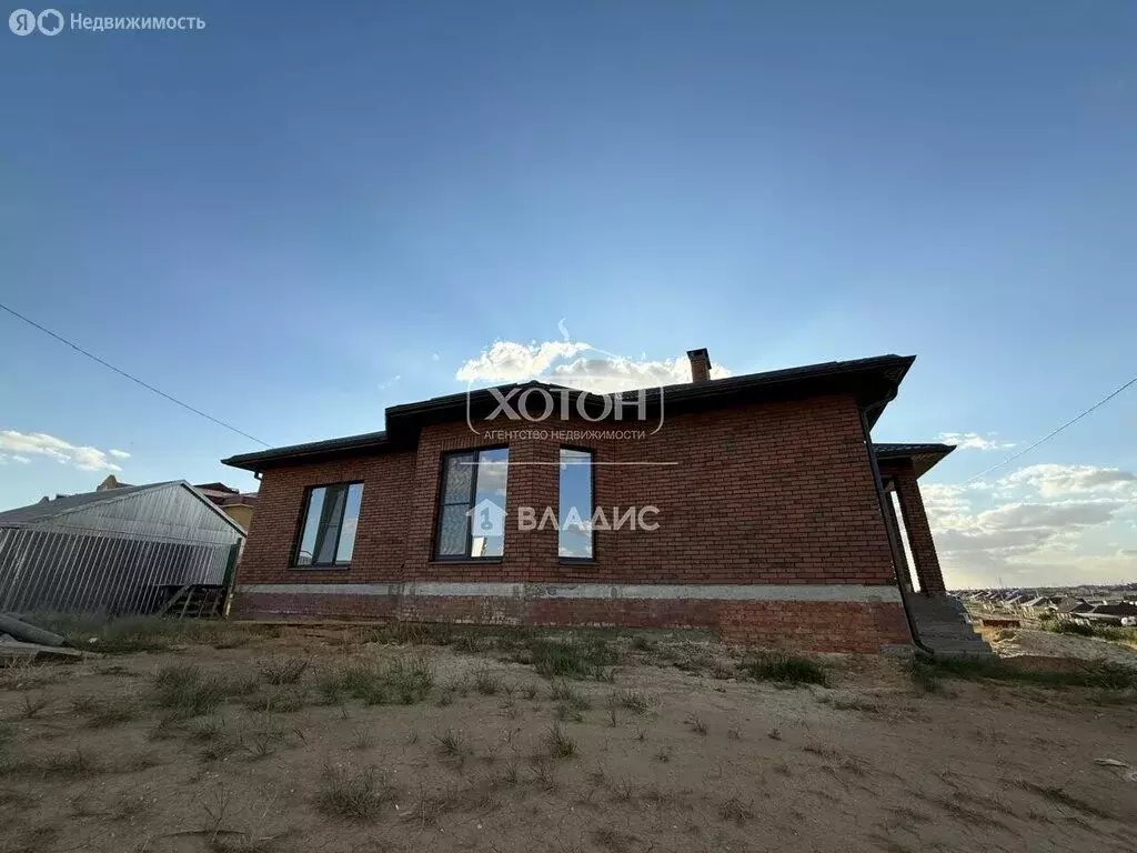 Дом в Элиста, микрорайон Молодёжный, 11 (175 м) - Фото 0