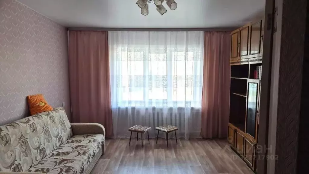 2-к кв. Сахалинская область, Ноглики пгт ул. Гагарина, 3 (56.7 м) - Фото 1