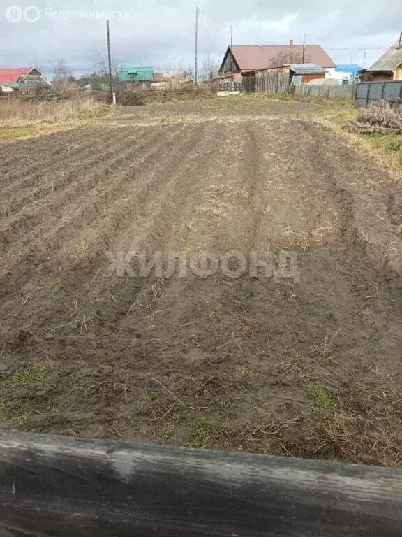 Дом в Курлек, Заводская улица (23 м) - Фото 1