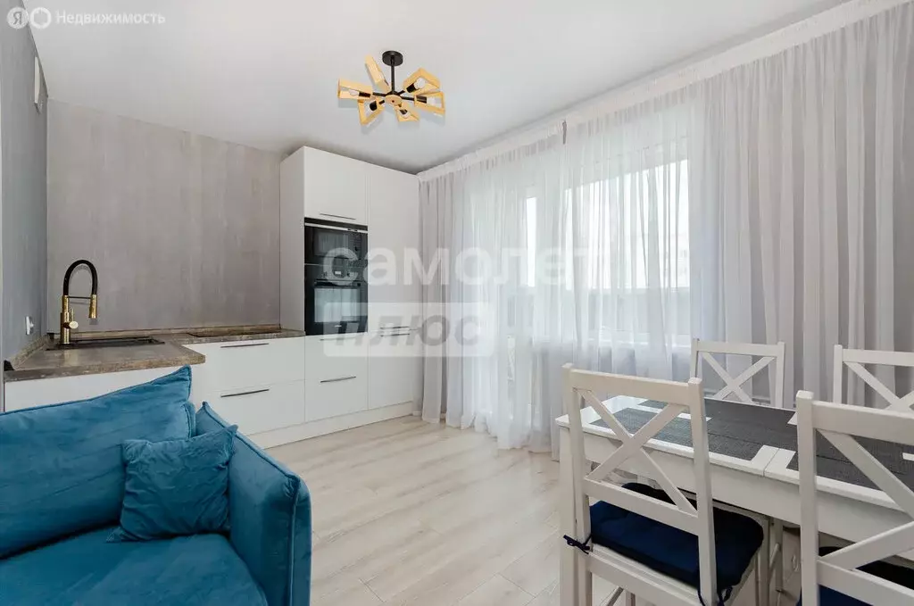 3-комнатная квартира: Челябинск, улица Клайна, 9 (64.6 м) - Фото 0