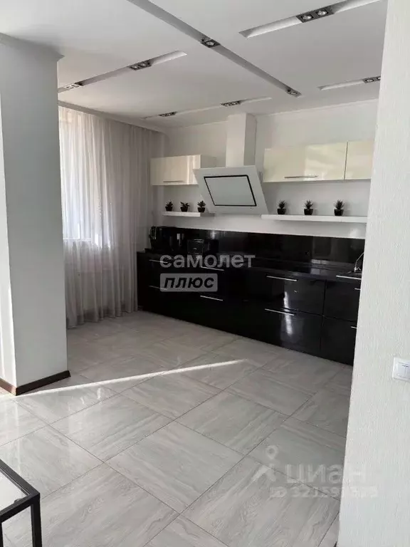 2-к кв. Тюменская область, Тюмень Пароходская ул., 4 (92.2 м) - Фото 2