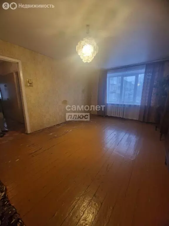 3-комнатная квартира: Тула, улица Кирова, 28 (61.2 м) - Фото 1
