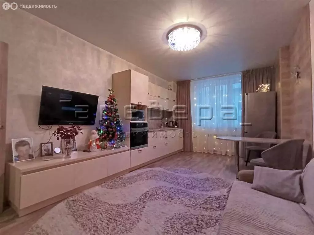 3-комнатная квартира: Красноярск, улица Петра Ломако, 16 (63 м) - Фото 1