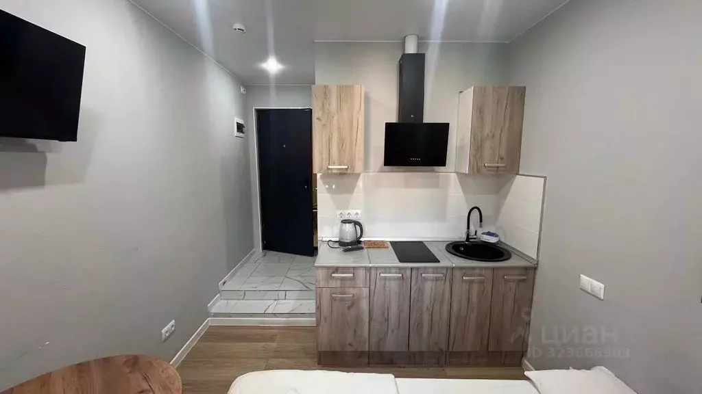 1-к кв. Москва Сиреневый бул., 15 (13.0 м) - Фото 0