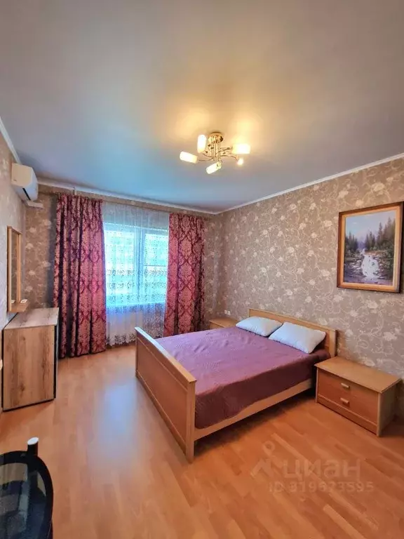2-к кв. Краснодарский край, Новороссийск Южная ул., 7 (65.0 м) - Фото 0
