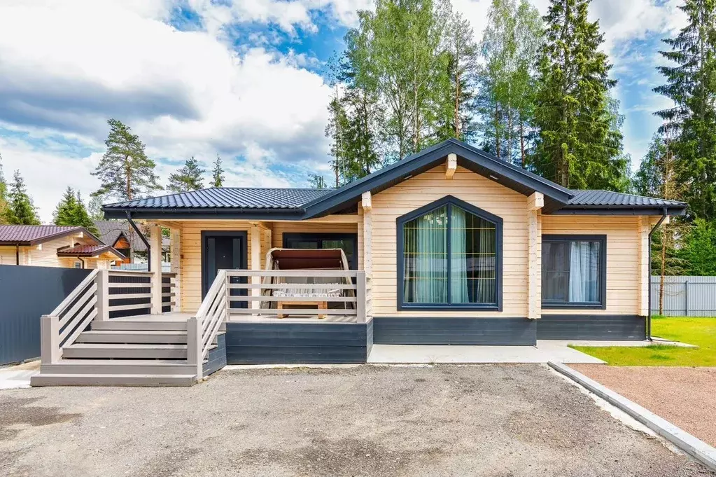 Коттедж в Ленинградская область, Всеволожский район, Бугровское ... - Фото 1