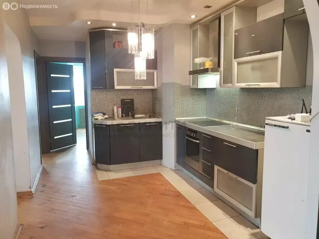 3-комнатная квартира: Подольск, улица Курчатова, 3 (81 м) - Фото 0