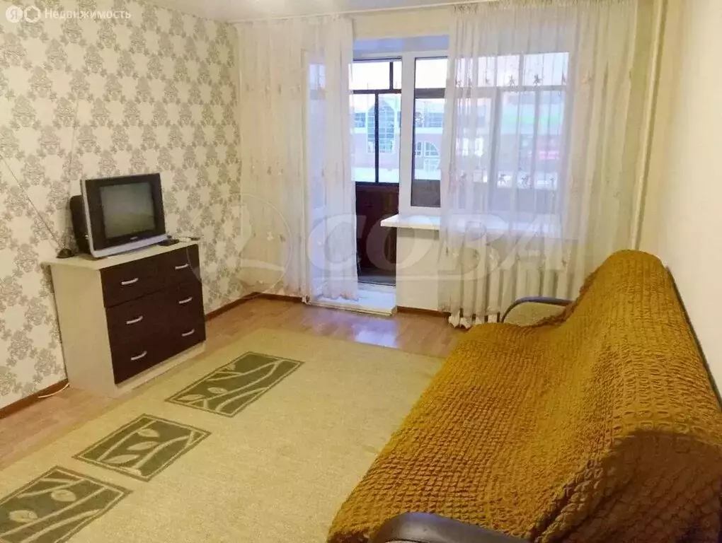 2-комнатная квартира: Тюмень, улица Пермякова, 23 (46 м) - Фото 0