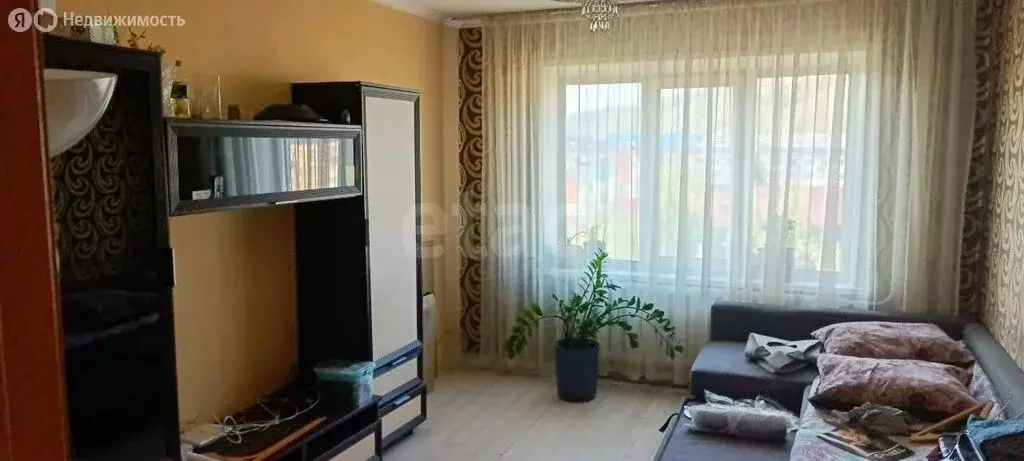 3-комнатная квартира: Горно-Алтайск, Коммунистический проспект, 90А ... - Фото 1