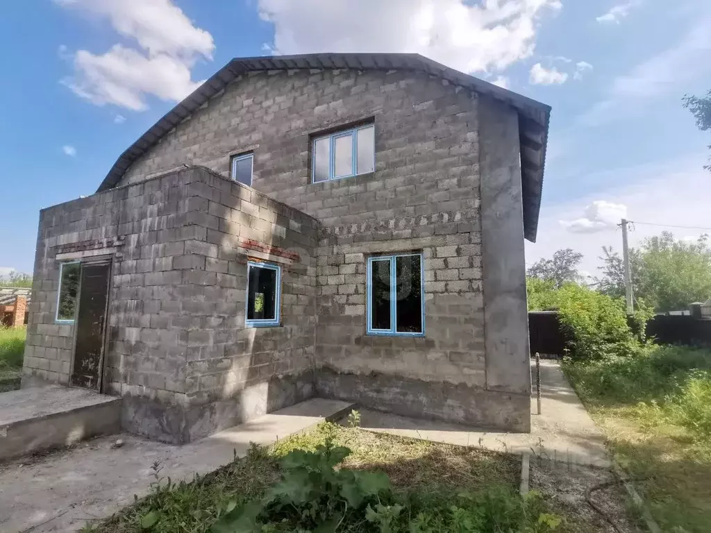 Дом в Тульская область, Донской Северо-Задонск мкр, Комсомольская ул., ... - Фото 1
