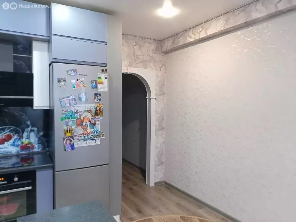 2-комнатная квартира: Железногорск, улица Ленина, 87 (76.5 м) - Фото 0