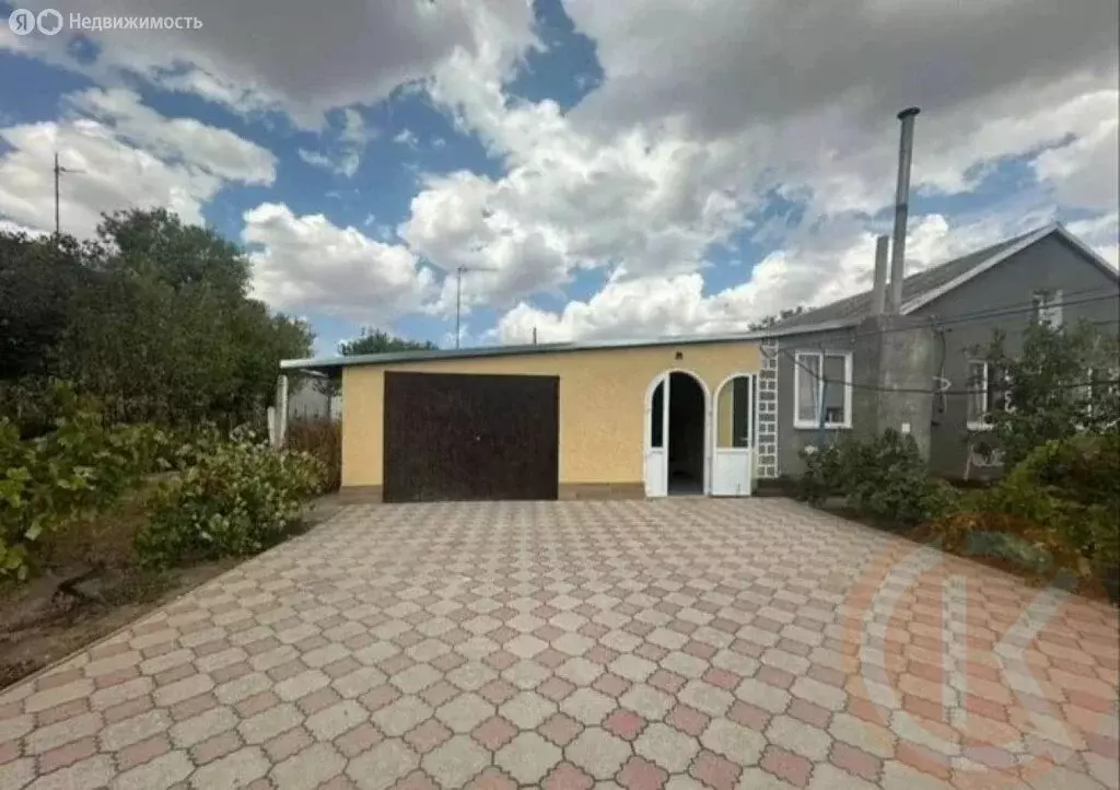 Дом в Медведево, Прибрежная улица, 87 (50 м) - Фото 1