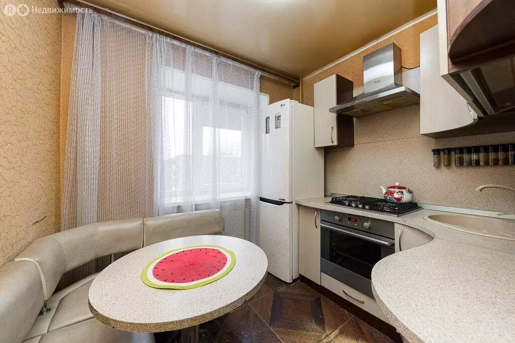 2-комнатная квартира: Челябинск, Титановая улица, 1 (42 м) - Фото 2