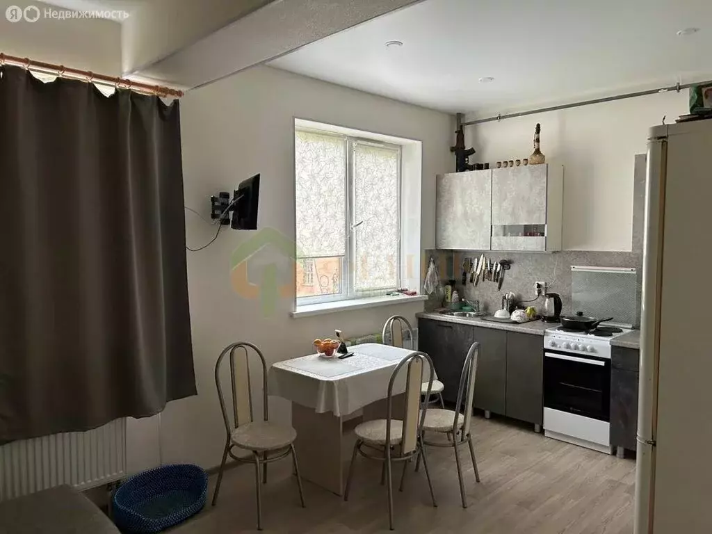 1-комнатная квартира: Коммунар, улица Куралёва, 13 (57.7 м) - Фото 2