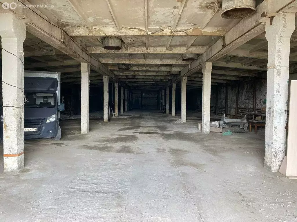 Помещение свободного назначения (1000 м) - Фото 1