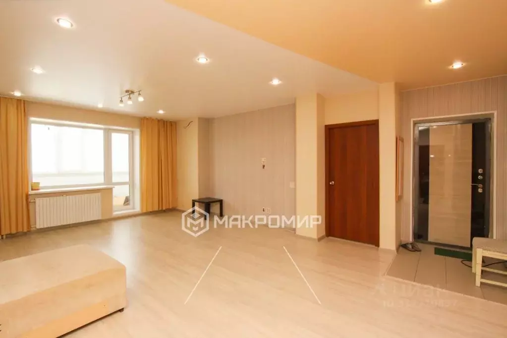 3-к кв. Челябинская область, Челябинск ул. Зальцмана, 28 (87.4 м) - Фото 0