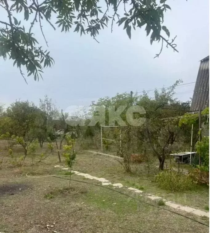 Участок в Крым, Симферопольский район, Перовское с/пос, Новозбурьевка ... - Фото 1